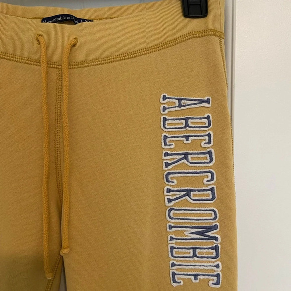 Abercrombie & Fitch women’s yellow word stitch fleece lined cuffed sweatpants XS - Picture 2 of 8